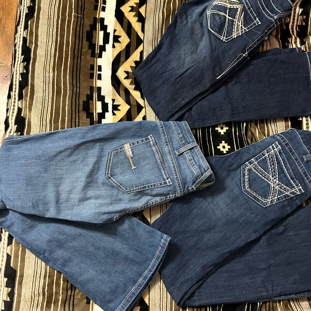 Ariat women’s jeans (27 regular) like never warn. Too tall for a regular now.
